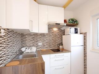 Apartment in Šilo near Sea Beach - Šilo - 2
