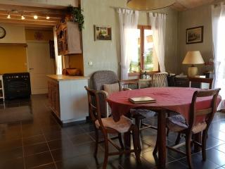 Villa with heated pool and hot tub - Vélieux - 8
