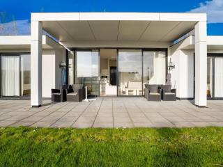 Prime villa with terrace and jetty - Zeewolde - 2