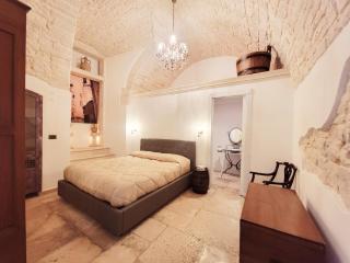 GIOVINAZZO HISTORIC APULIA old town stone house with private patio - Giovinazzo - 8