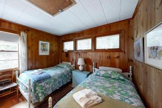 Maddock Cove Cabin - Southport - 1