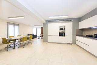 Spacious Fully Equipped 3BD 2Bath Apt in the heart of city with Balconies AC and fast WIFI #1 - Heraklion - 0