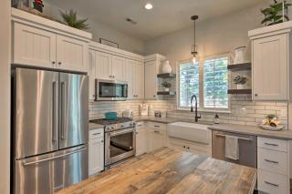 Modern Farmhouse with Patio, Grill and Mtn Views! - 1