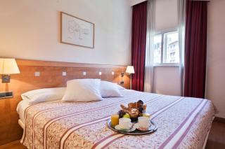 Acta Antibes - Barcelona - 0