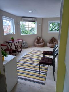 Quarto com suíte para mulheres - Rio de Janeiro - 1