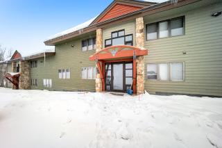 Granby Condo with Views - 9