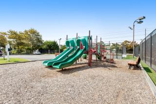 Sea Colony -- 8901 Timberlake - 6