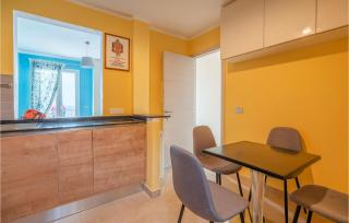 2 Bedroom Awesome Home In Cipressa - 6