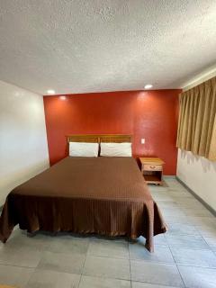 Red River Inn - - 6