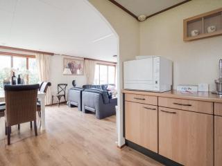 Chalet in Lith with Terrace - Lith - 3