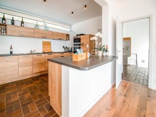 Holiday home in HUY near town center - Huy - 6