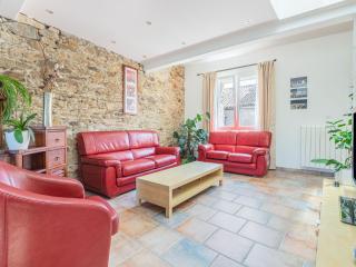 Character house with swimming pool in village - Saint-Denis - 5