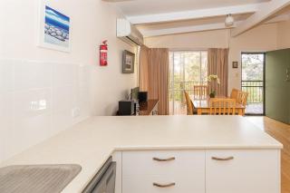 Batehaven Beach House - Batehaven - 7