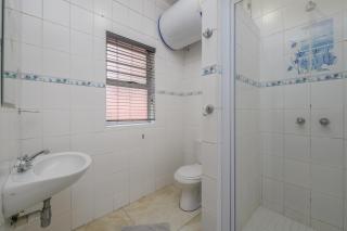 Ushaka Holiday Apartments - Durban - 9