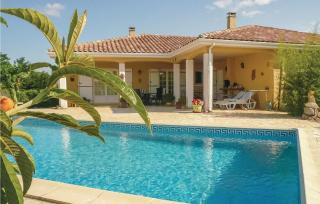 Awesome Home In Argeliers With Wifi - 1
