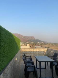 Mount Bungalows- 3 BHK-PVT POOL-LUXURY-SCENIC - Lonavala - 6