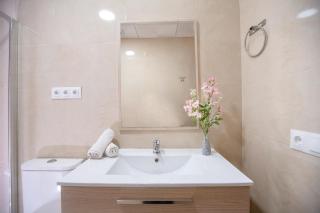 Precioso apartamento junto a la playa 2 - 1