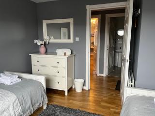 Flat Two, 212 Eaglesham Road, East Kilbride, Glasgow - 5