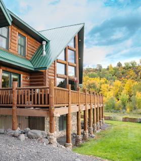 Spacious Luxury Log Home - 25 Min to Skiing, Boating and Trails! - Collbran - 3