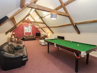 Greyhound Barn - Ampney Crucis - 6