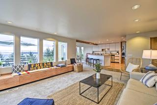 Unique Port Ludlow Home with 3 Decks and Hot Tub! - Port Ludlow - 1