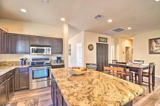 15 Mi to Dtwn Avondale Home with Pool and Yard - Avondale - 5