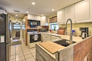 Unique Nokomis Home about 2 Mi to Beach Access! - Nokomis - 3
