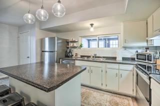 Cozy South Bend Retreat Less Than 2 Mi to Notre Dame! - South Bend - 2