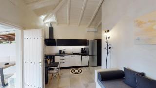 Yalos luxury home - 2