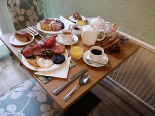 The Phoenix Guest House - Scarborough - 4