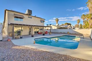 Stylish Home with Pool - 5 Mi to Las Vegas Strip! - Las Vegas - 8