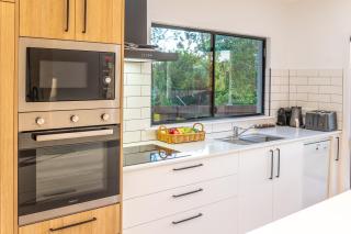 Birds 'n' Bloom Cottages - Yungaburra - 5