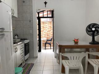 250m da praia-Kitinete com Piscina-Matinhos-PR - Matinhos - 4