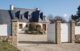 4 Bedroom Amazing Home In Pleubian - Pleubian - 4