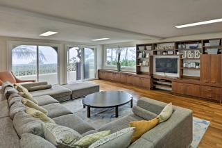 Beachfront Waimanalo Home with Pergola and Ocean Views - 8