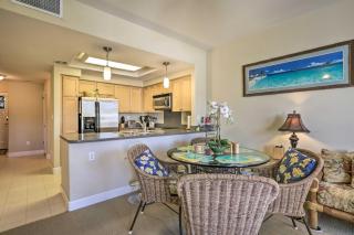 Hawaiian Hideaway Pool Access, 1 Mi to Beach - 5