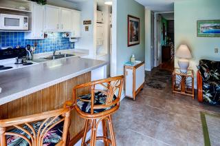 Oceanview Kailua-Kona Condo with Private Balcony! - Kailua-Kona - 3