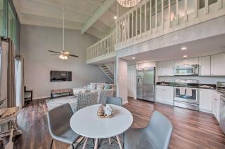 Coastal Escape Condo with Pool, Near Beaches! - 2