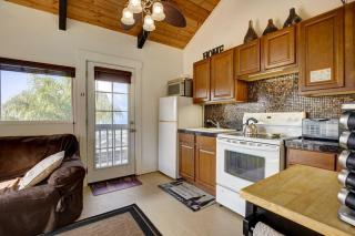 Cozy Kona Coast Apt with Lanai about 8 Miles to Beach! - Kailua-Kona - 4