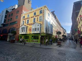 Temple Bar Apart - Dublin - 0