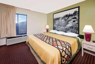 Super 8 by Wyndham Metropolis - Metropolis - 7
