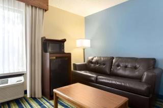 Days Inn by Wyndham Fargo - West Acres - 2