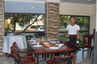 Elephant View Lodge & Apartments - Livingstone - 5