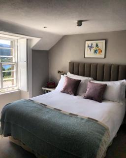 The Inn at Loch Tummel - 2