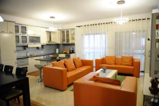 Center Tirana Apartment - Tirana - 9