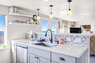 Sea-Renity Sunset Hideaway - 3