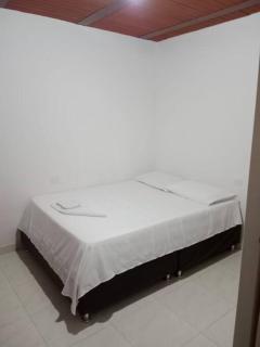 Hospedaje El Cerrito 2 - 8