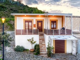 Villa Crypty - Soroni - 0