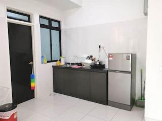 0803 Family Suites Bukit Indah TVbox Wifi Games Toy - Johor Bahru - 1