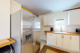 Pleasant Condos - 4
